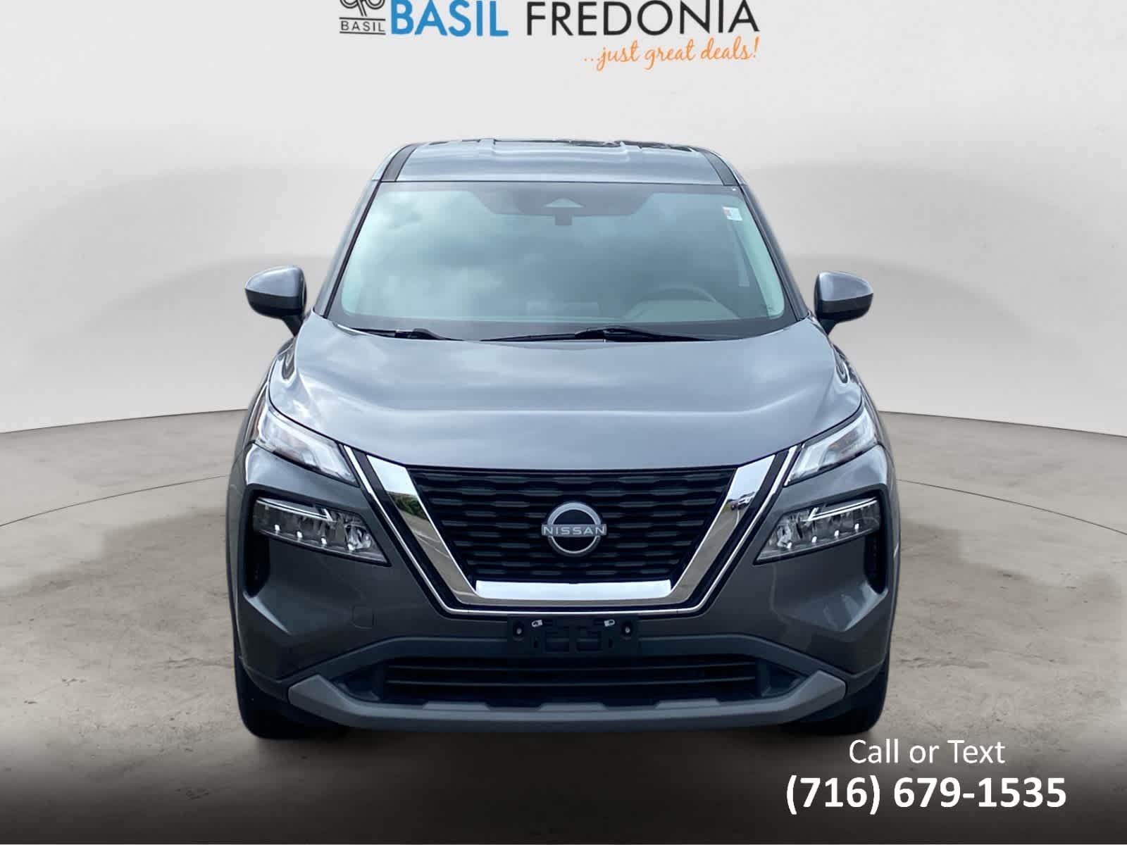 Used 2023 Gun Metallic Nissan SV image 12