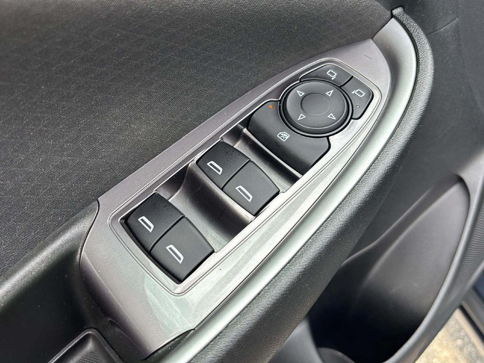 Used 2020 Shadow Gray Metallic Chevrolet RS image 15