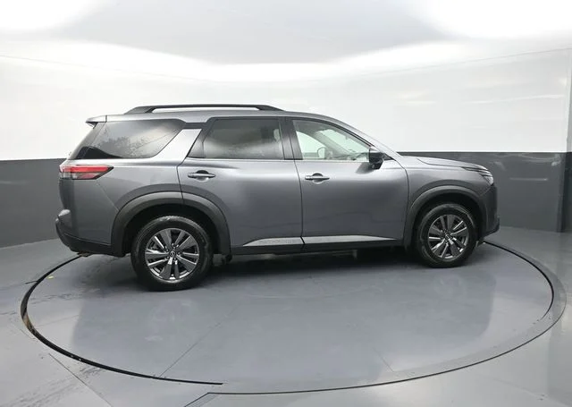 Used 2024 Gray Nissan SV image 9