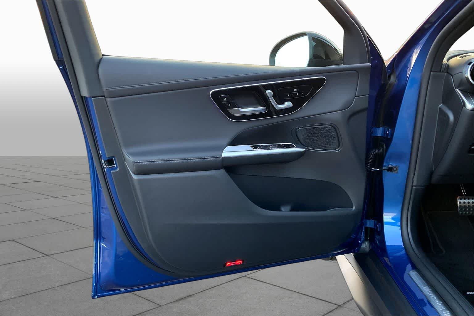 New 2026 Starling Blue Metallic Mercedes-Benz GLC 300 image 10