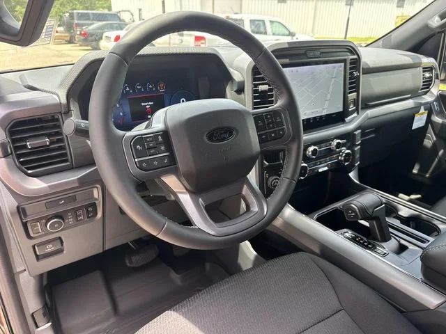 New 2026 Agate Black Metallic Ford XLT image 37