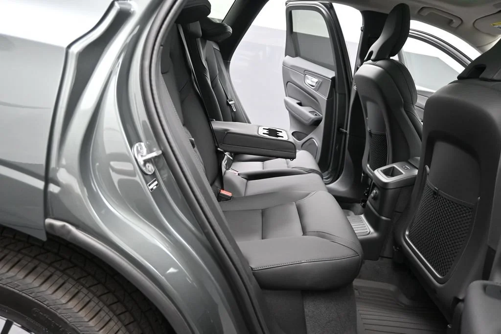 New 2027 Forest Lake Volvo T8 Plus image 19