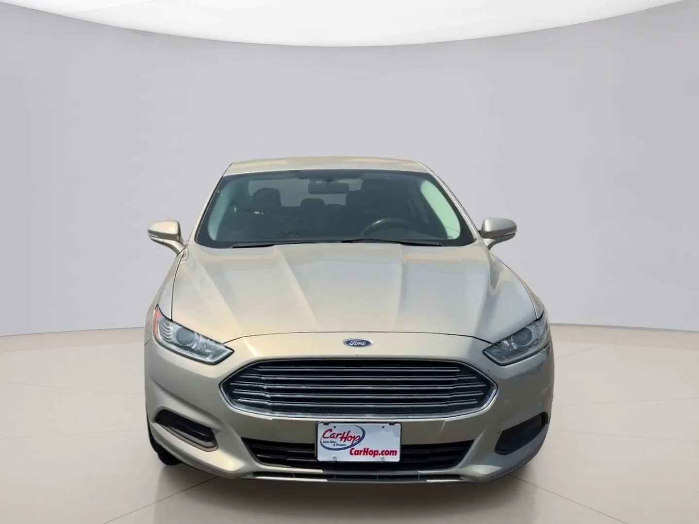 Used 2016 Gold Ford SE image 8