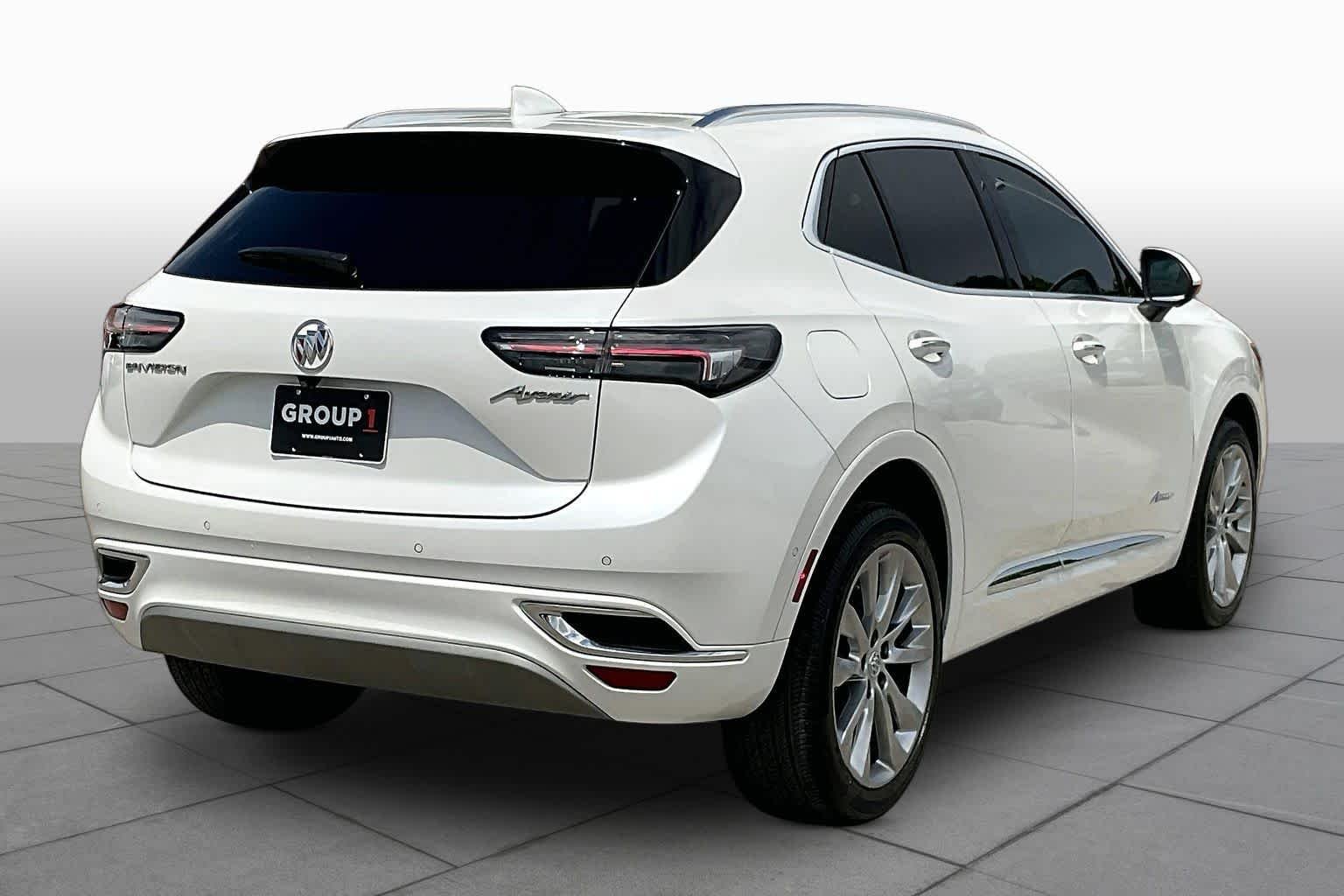 Used 2023 White Frost Tricoat Buick Avenir image 12