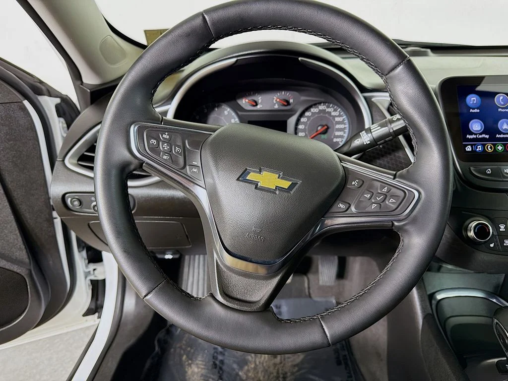 Used 2024 White Chevrolet LT image 13