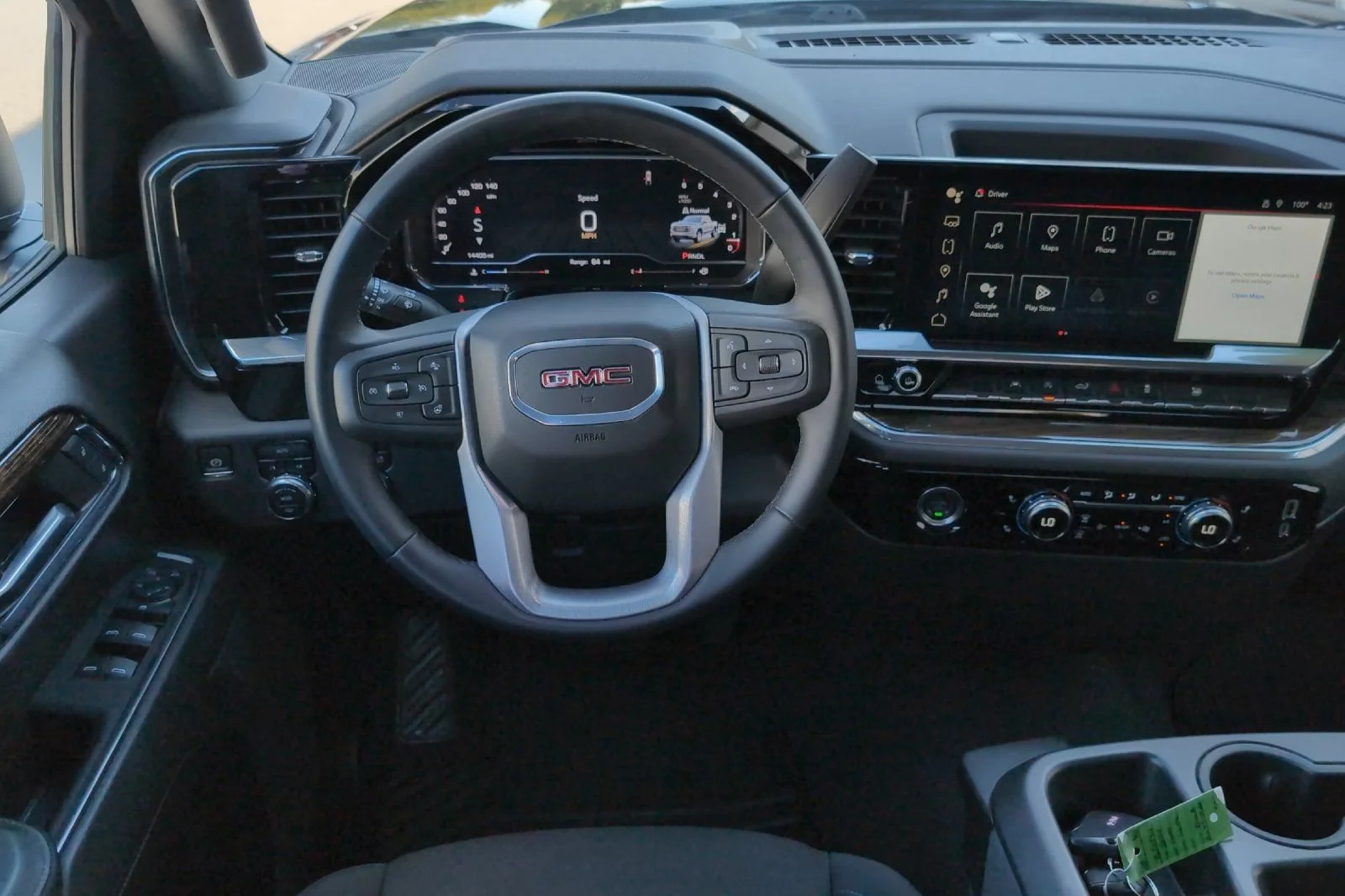 Used 2024 Onyx Black GMC Elevation image 15