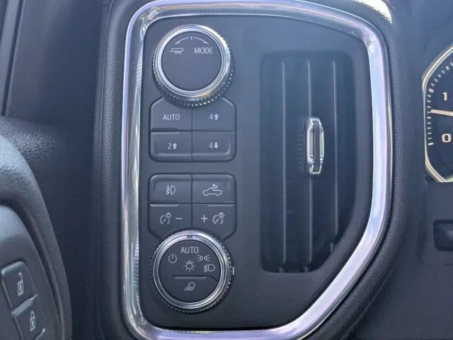 Used 2022 Summit White GMC AT4 image 24