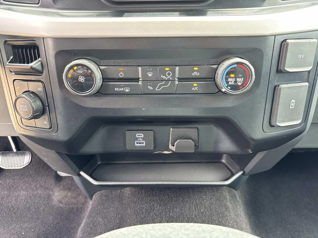 Used 2023 Gray Ford XLT image 31
