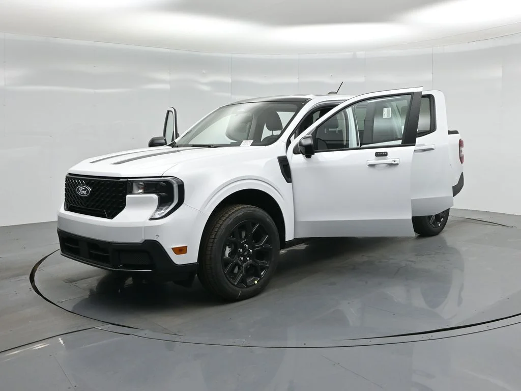 New 2026 Oxford White Ford Lariat image 30
