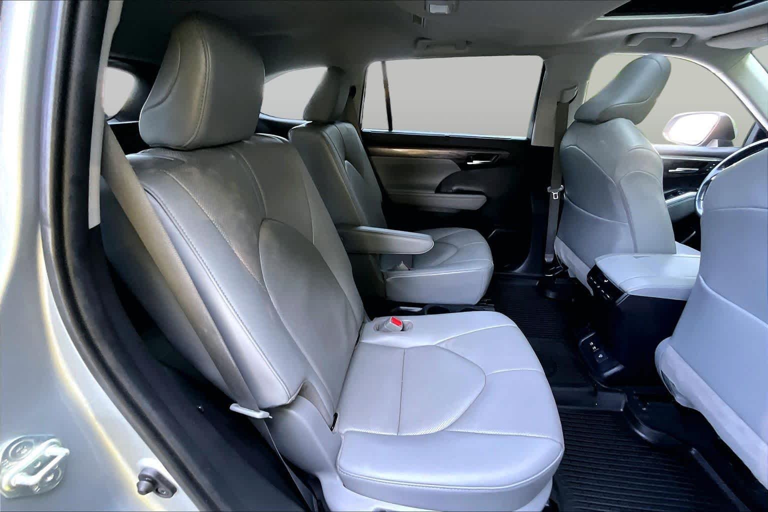 Used 2020 Celestial Silver Metallic Toyota Limited image 19