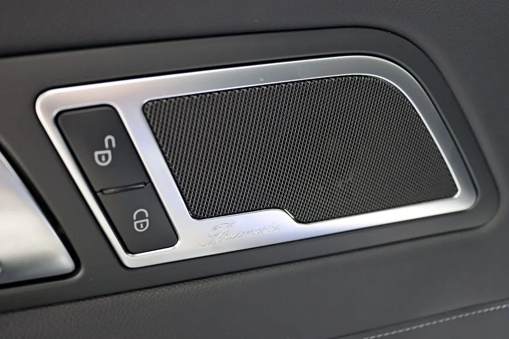 Used 2019 Blue Mercedes-Benz Base image 31