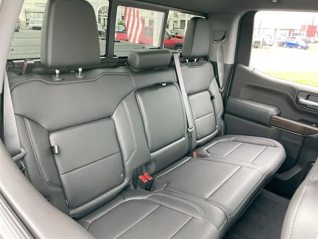 Used 2020 Silver Ice Metallic Chevrolet LT Trail Boss image 27
