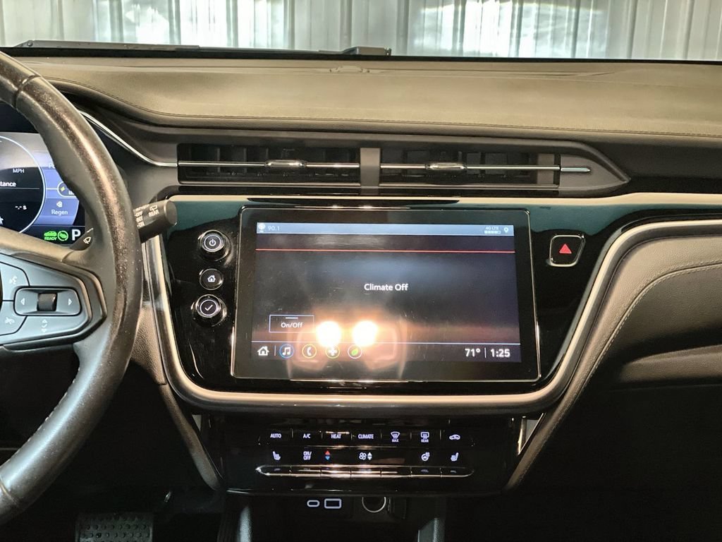 Used 2022 GRAY GHOST METALLIC Chevrolet 2LT image 13