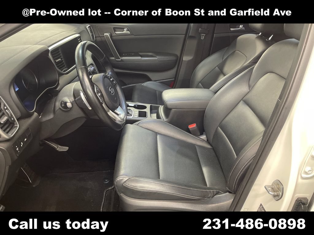 Used 2021  Kia S image 14