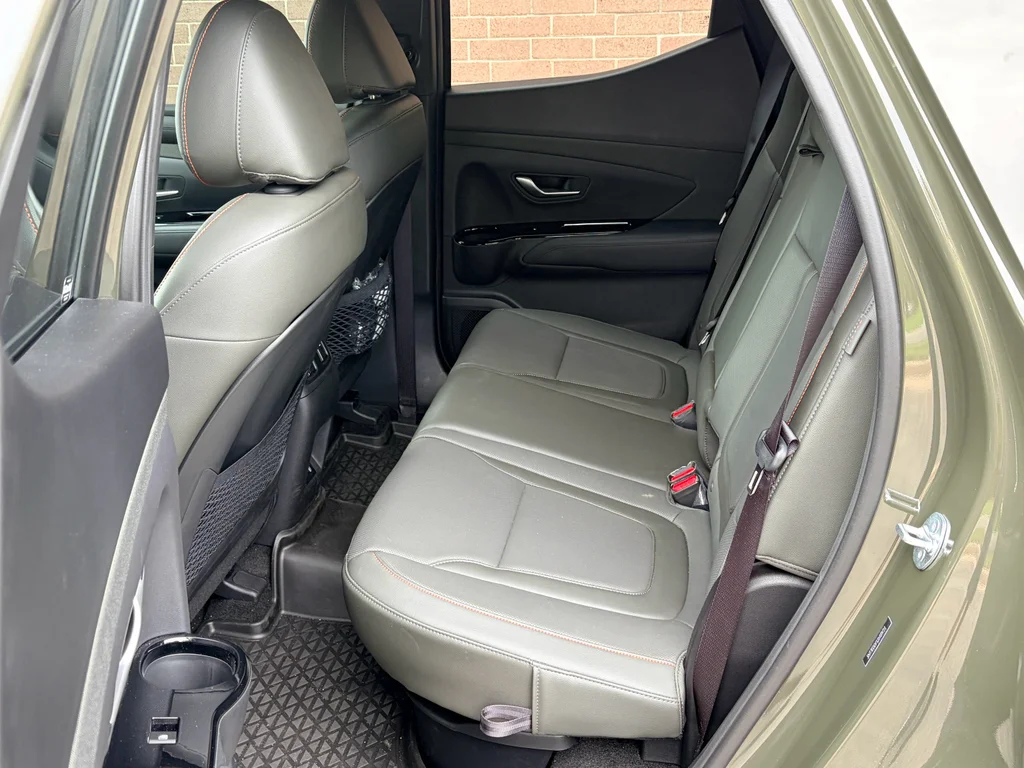 Used 2025 Rockwood Green Hyundai Limited image 24