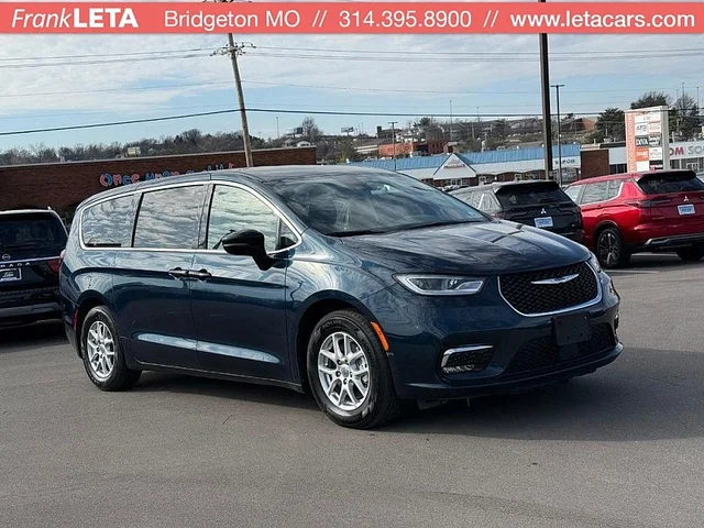 2024 Chrysler Pacifica Touring L FWD