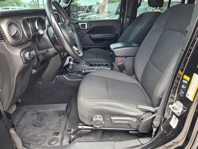 Used 2021 Black Jeep Unlimited Willys image 5