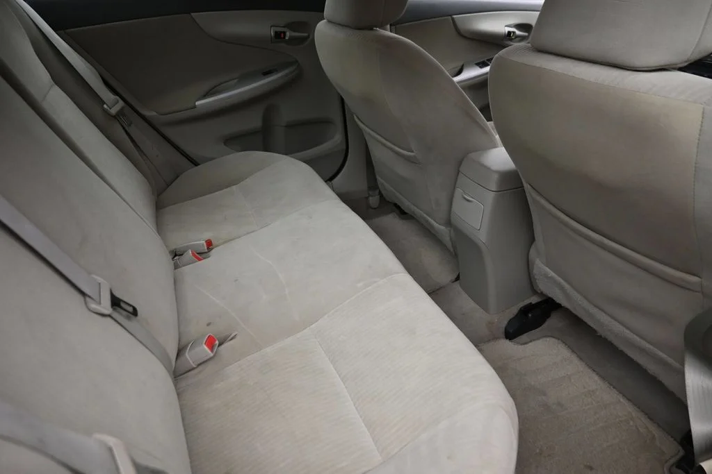 Used 2010  Toyota S image 11
