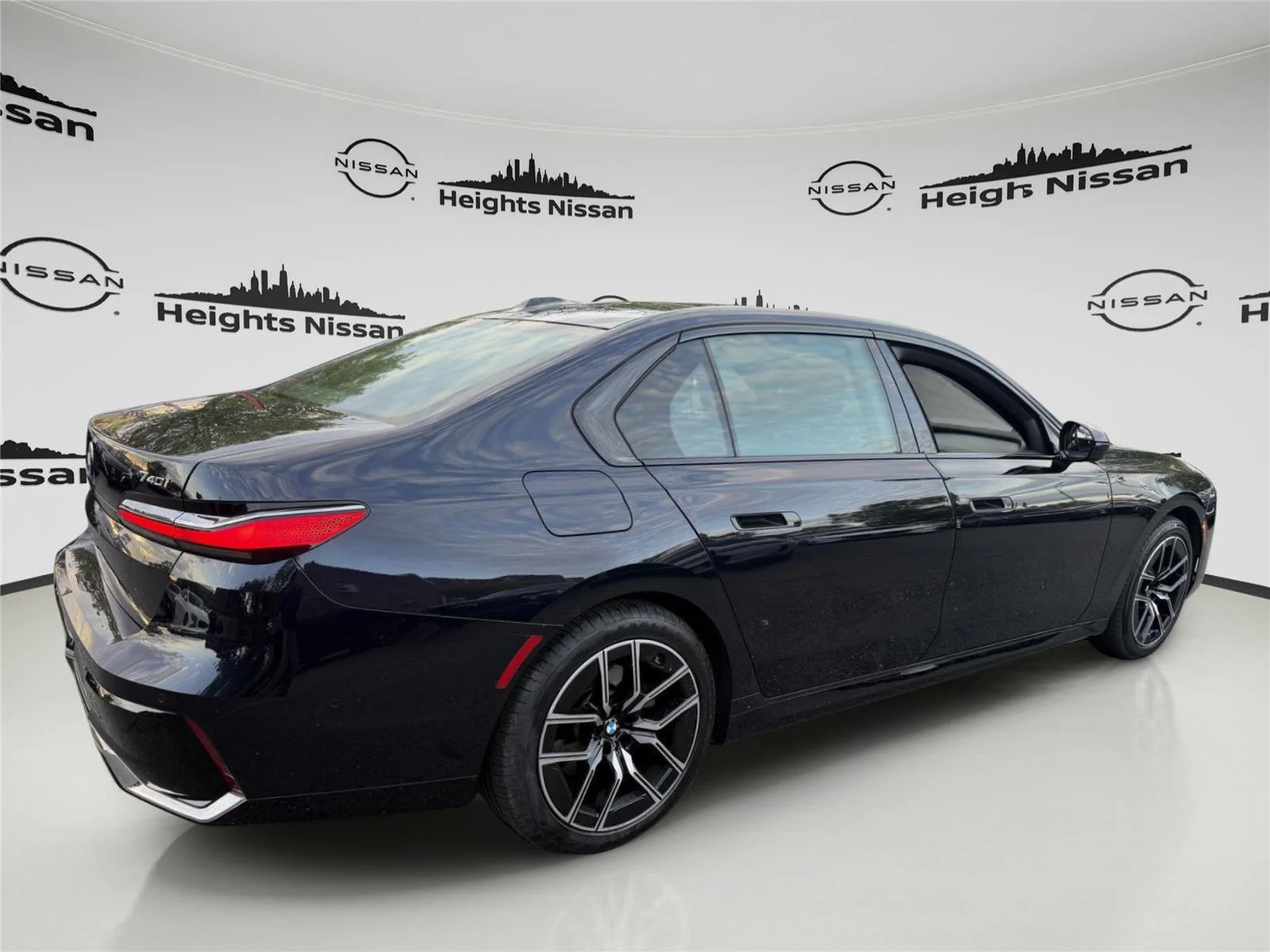 Used 2025 BK BMW 740i xDrive image 5