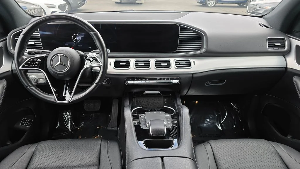Used 2024 White Mercedes-Benz GLE 450e image 19