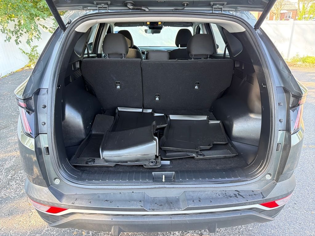 Used 2023 Amazon Gray Hyundai SEL image 26