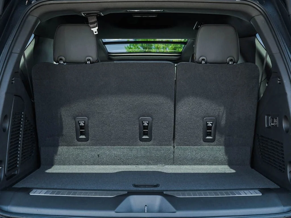 2026 GMC Yukon AT4 - Photo 7