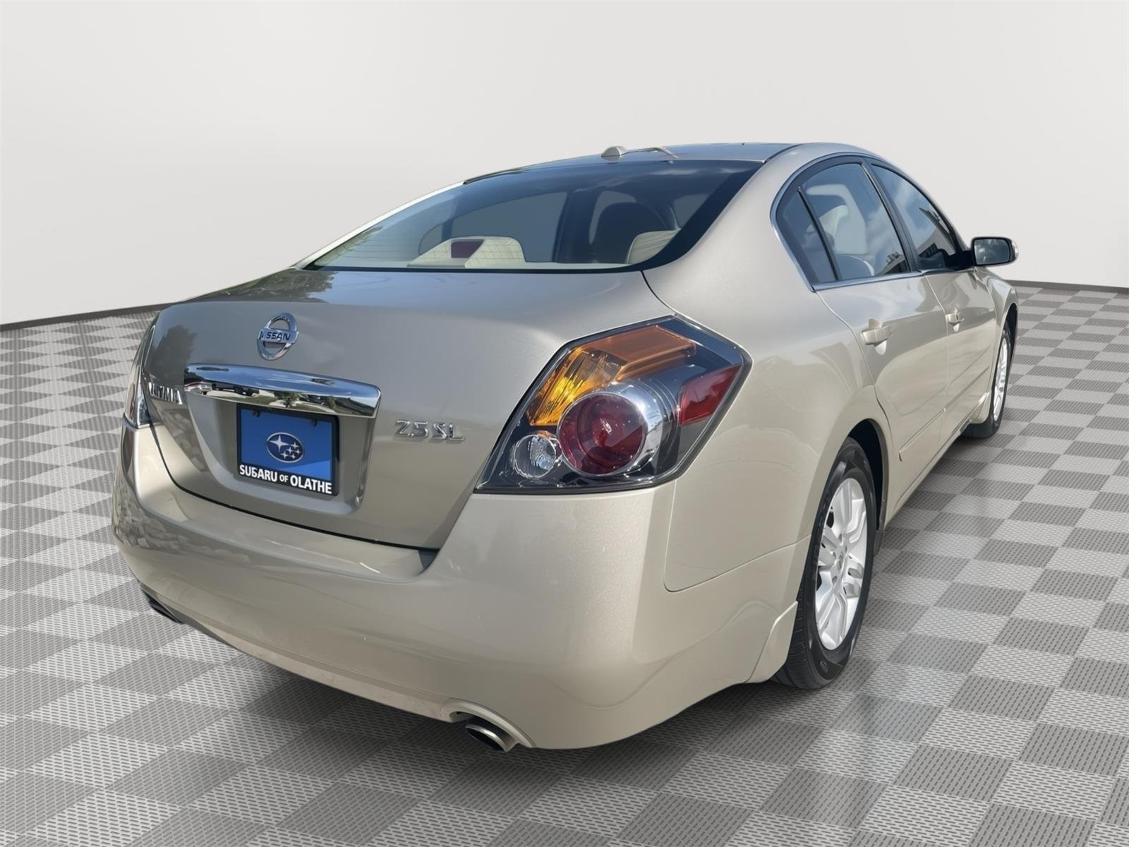 Used 2010 Sonoran Sand Metallic Nissan 2.5 SL image 15