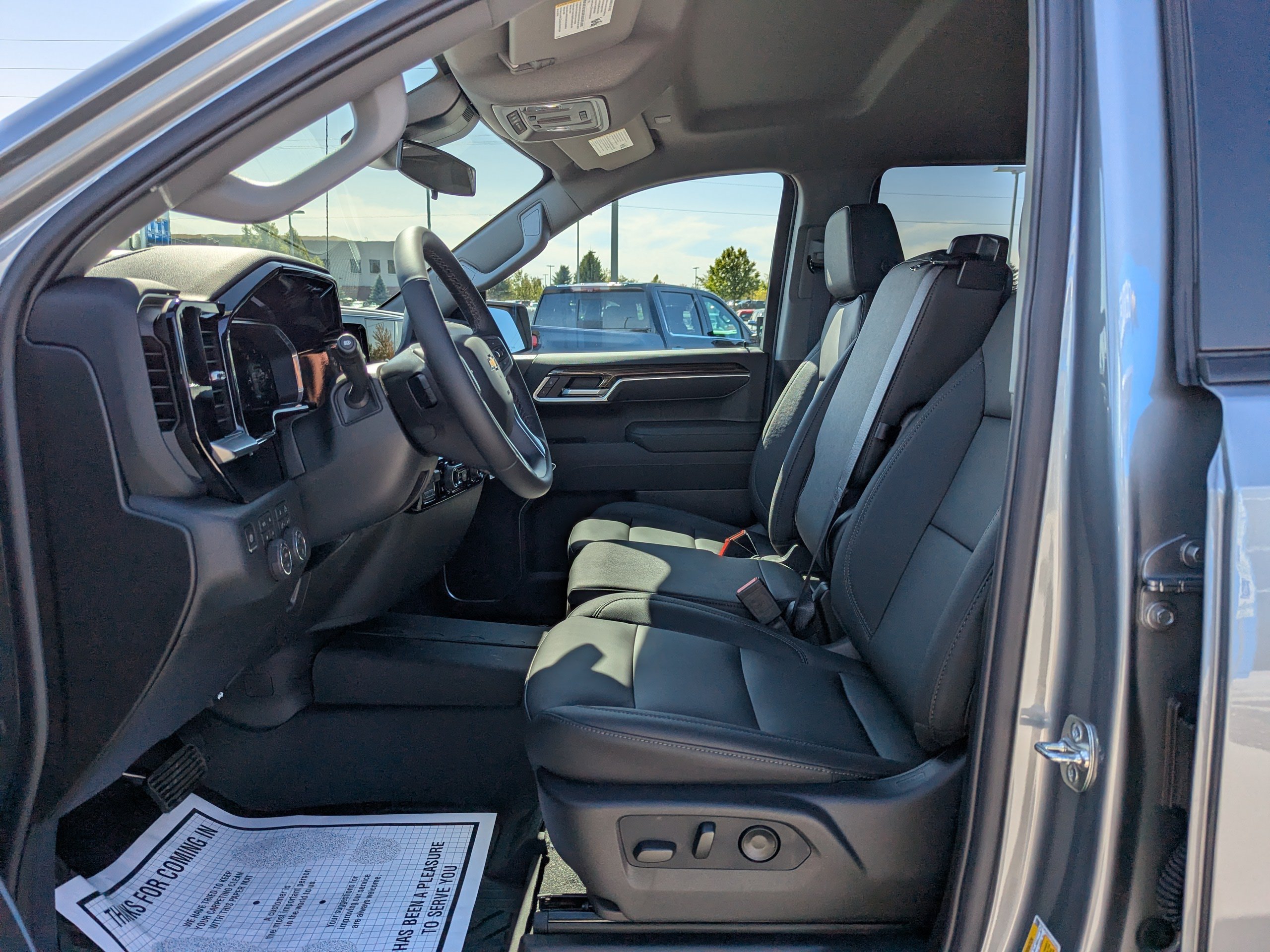 2026 Chevrolet Silverado 1500 LT - Photo 10