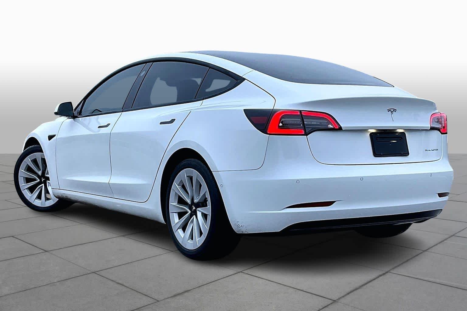 Used 2021 Pearl White Multi-Coat Tesla Long Range image 11