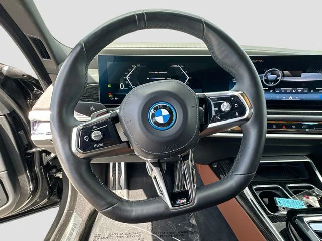Used 2024 Black BMW xDrive60 image 10