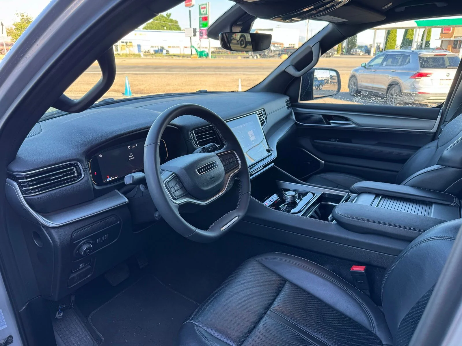 Used 2025 Silver Jeep Series II image 6