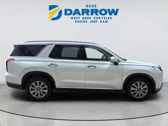 Used 2023 White Hyundai SEL image 6