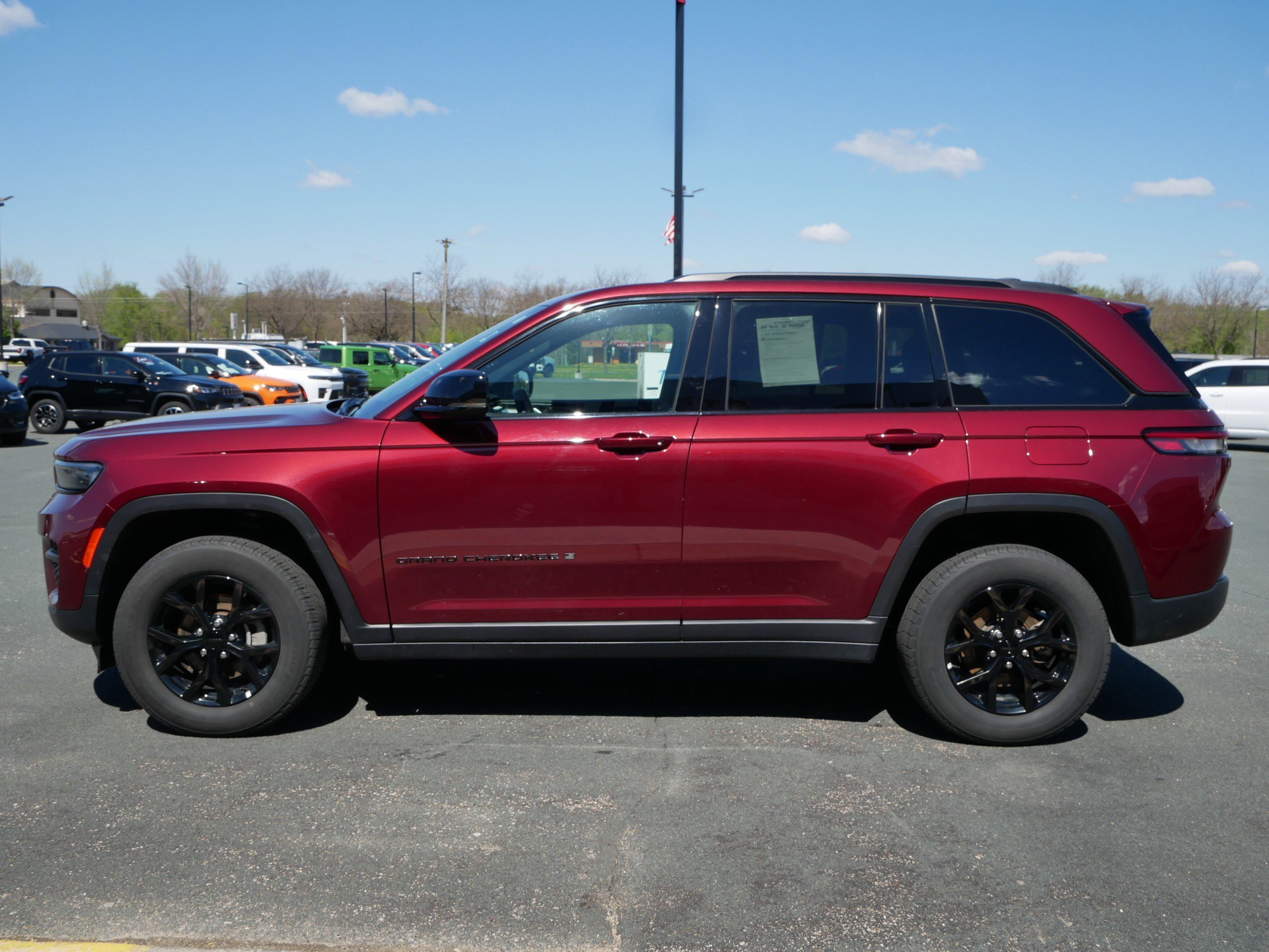 View vehicle photo 5