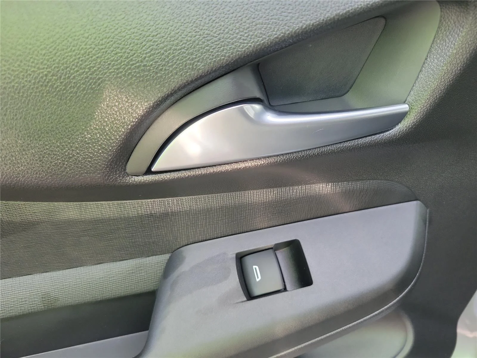 2026 Buick Envista Sport Touring - Photo 17