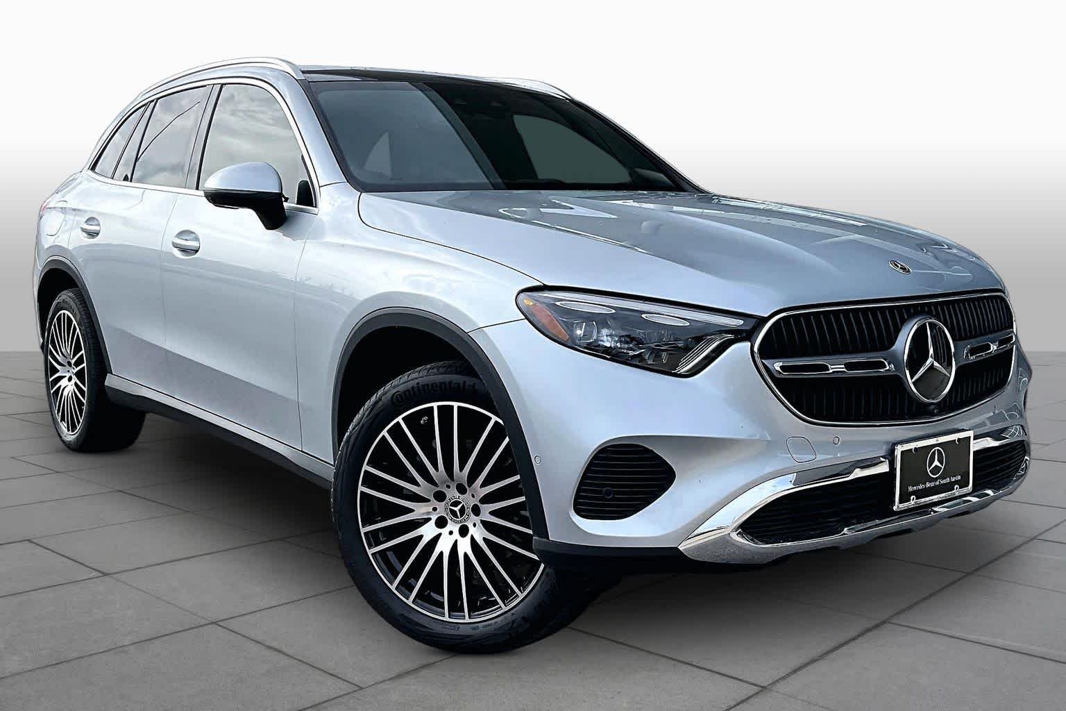 Certified Used 2023 Cirrus Silver Metallic Mercedes-Benz GLC 300 image 3