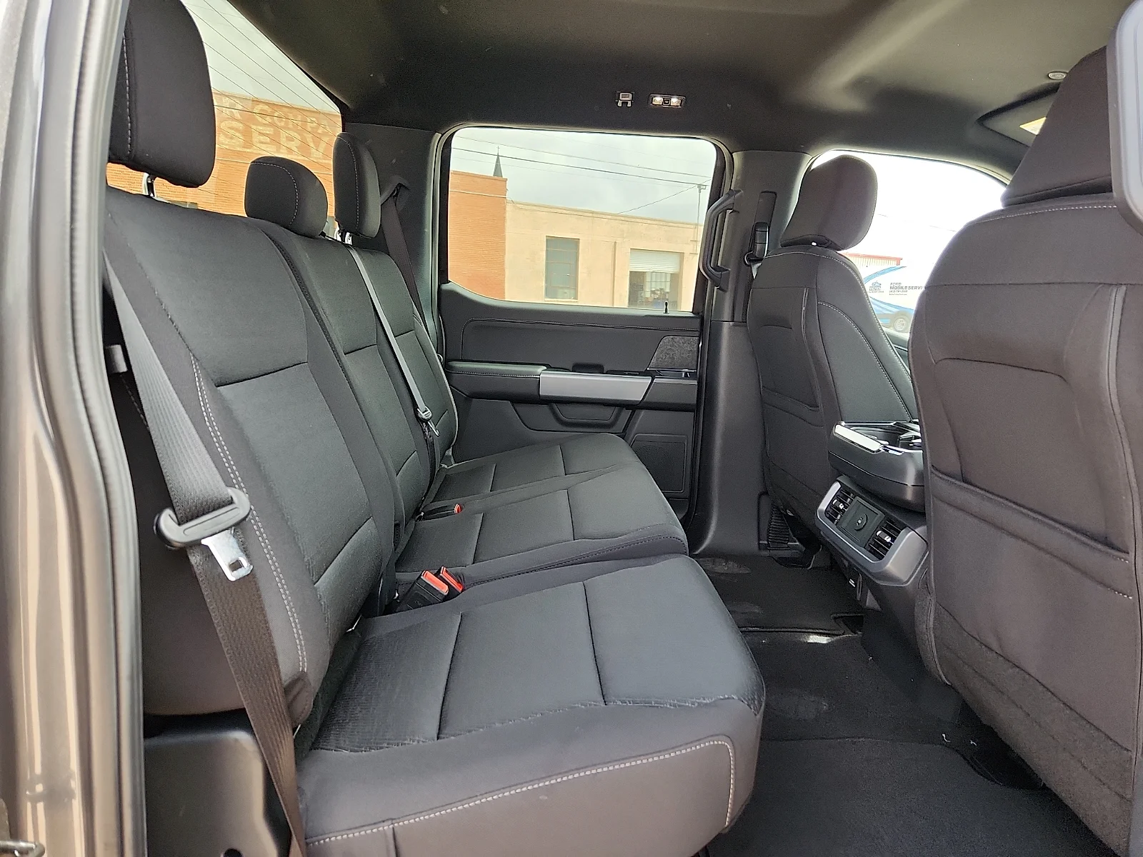 New 2026 Carbonized Gray Metallic Ford XLT image 19