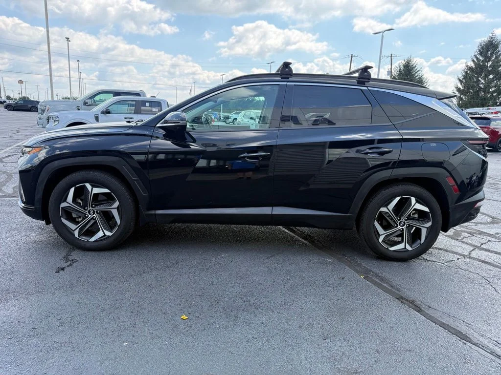 Used 2024 Black Hyundai Limited image 9