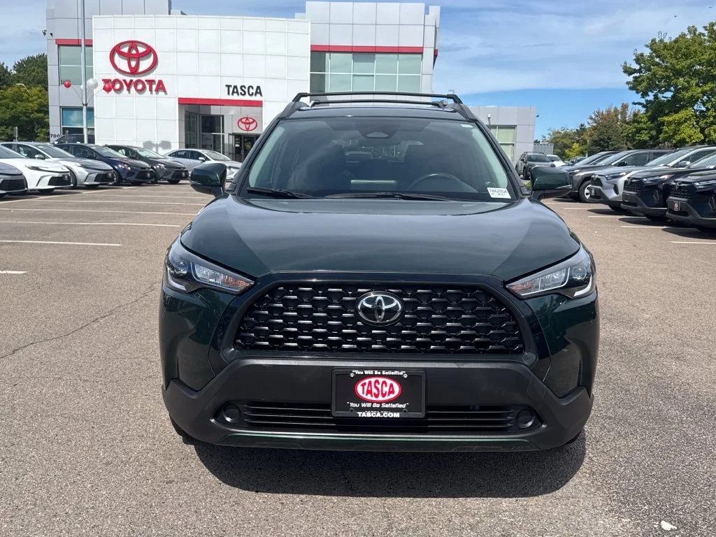 Used 2023  Toyota LE image 2
