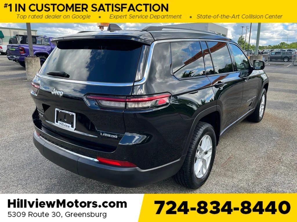 Certified Used 2023 Diamond Black Jeep Laredo image 7
