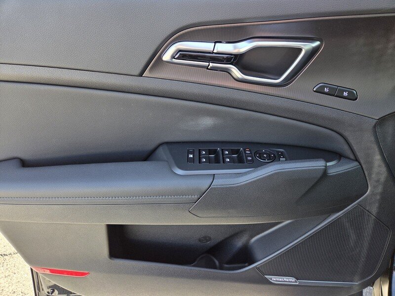 New 2026 Fusion Black Kia SX Prestige image 9