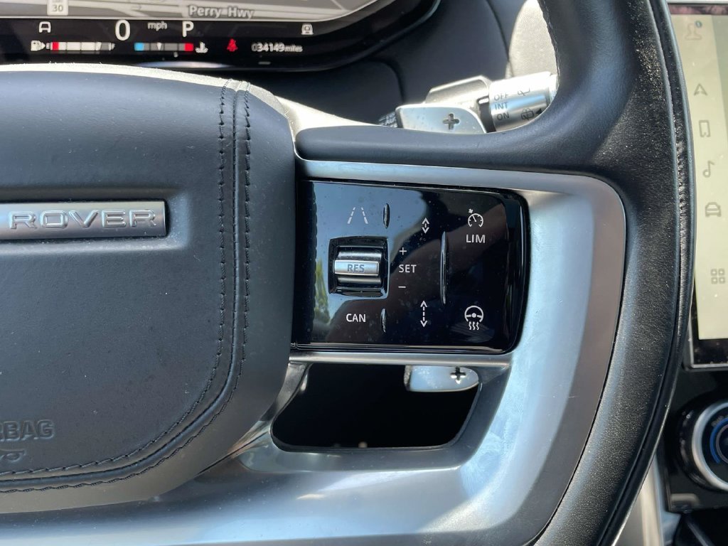 Used 2022 Fuji White Land Rover SE image 37
