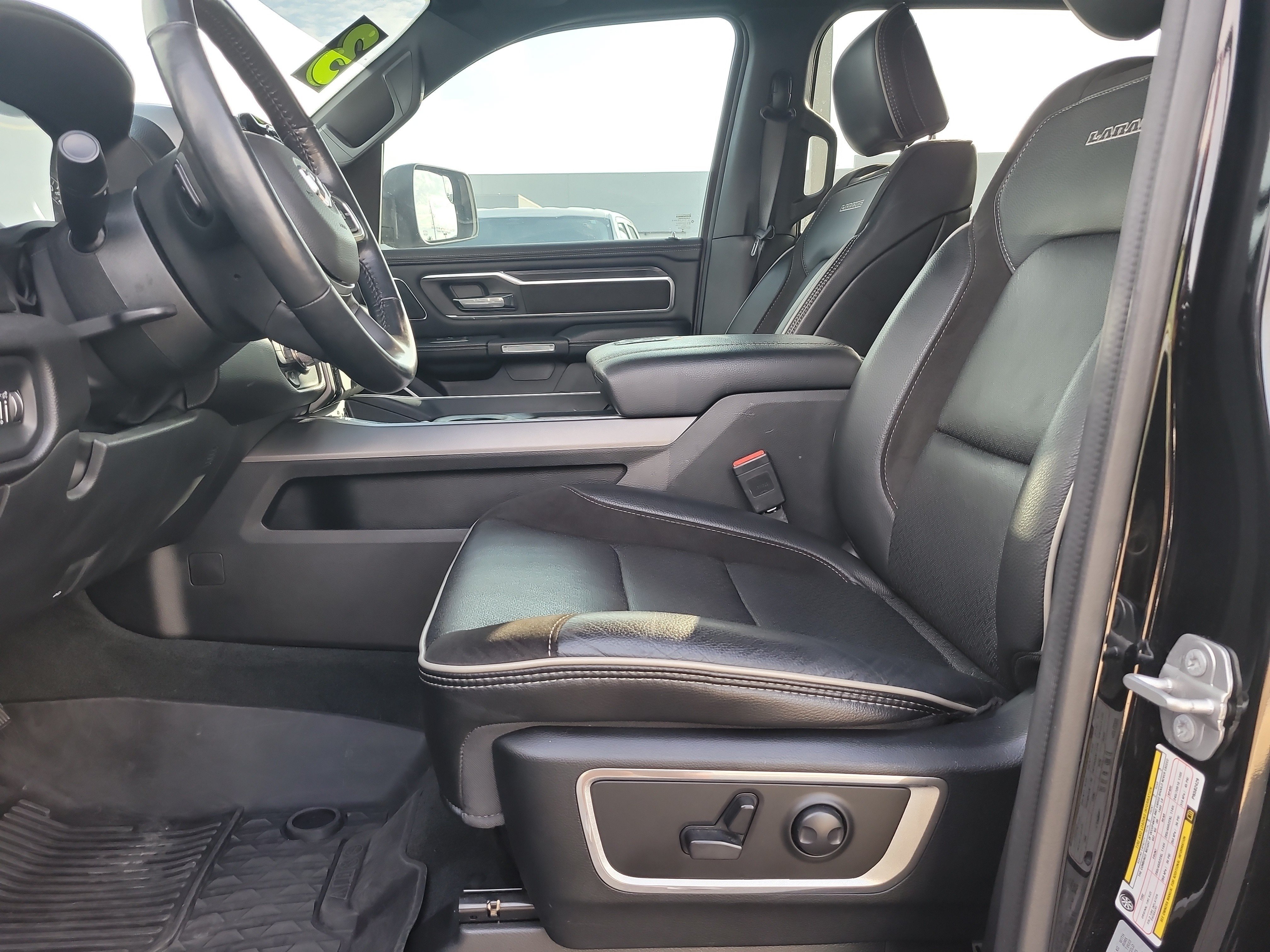 Used 2023 Diamond Black Crystal Pearlcoat Ram Laramie image 18