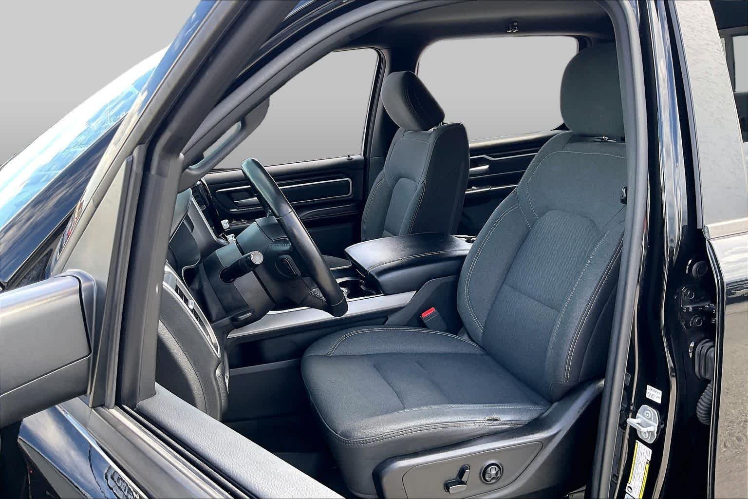 Used 2020 Diamond Black Crystal Pearlcoat Ram Lone Star image 8