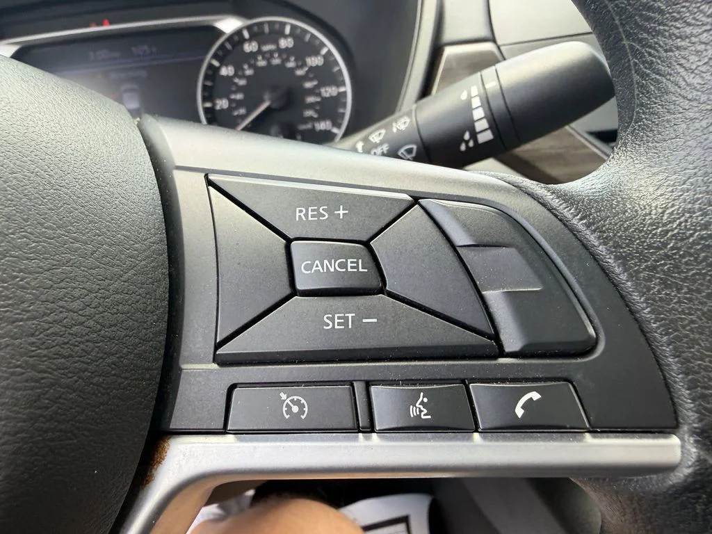 2025 Nissan Altima SV - Photo 16