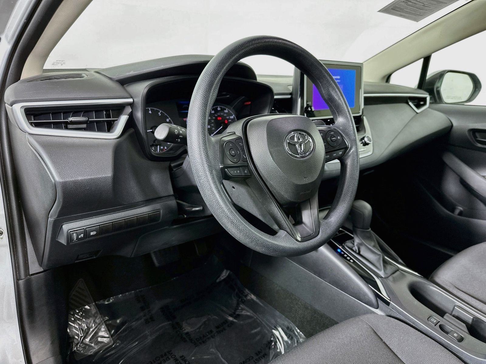 Used 2024 Classic Silver Metallic Toyota LE image 10
