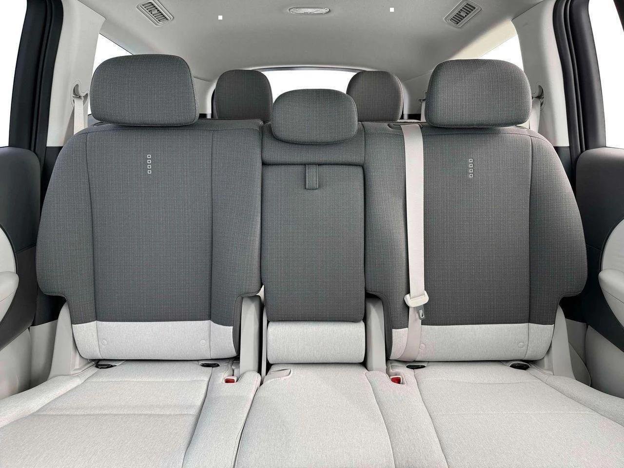 New 2026 Black Hyundai SE image 16
