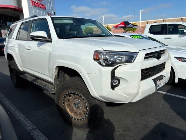 2024 Toyota 4Runner SR5 Premium 4WD V6's photo