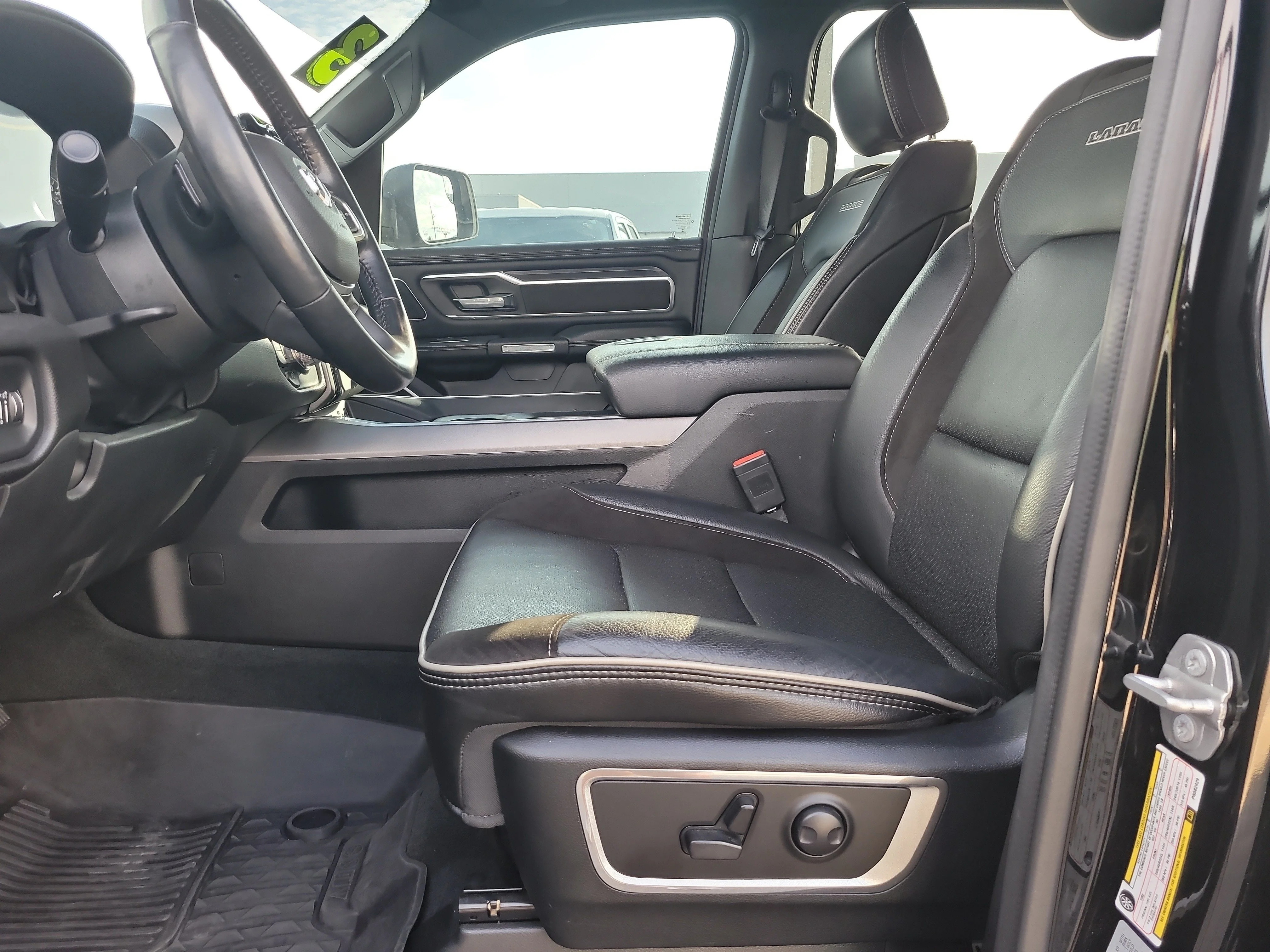 Used 2023 Diamond Black Crystal Pearlcoat Ram Laramie image 18