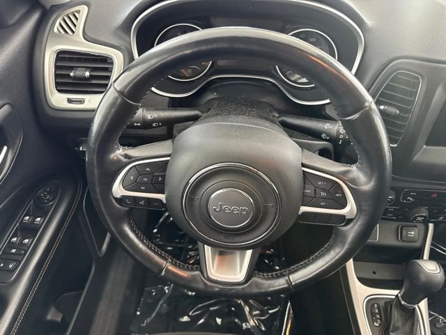 Used 2018 Blue Jeep Sport image 28