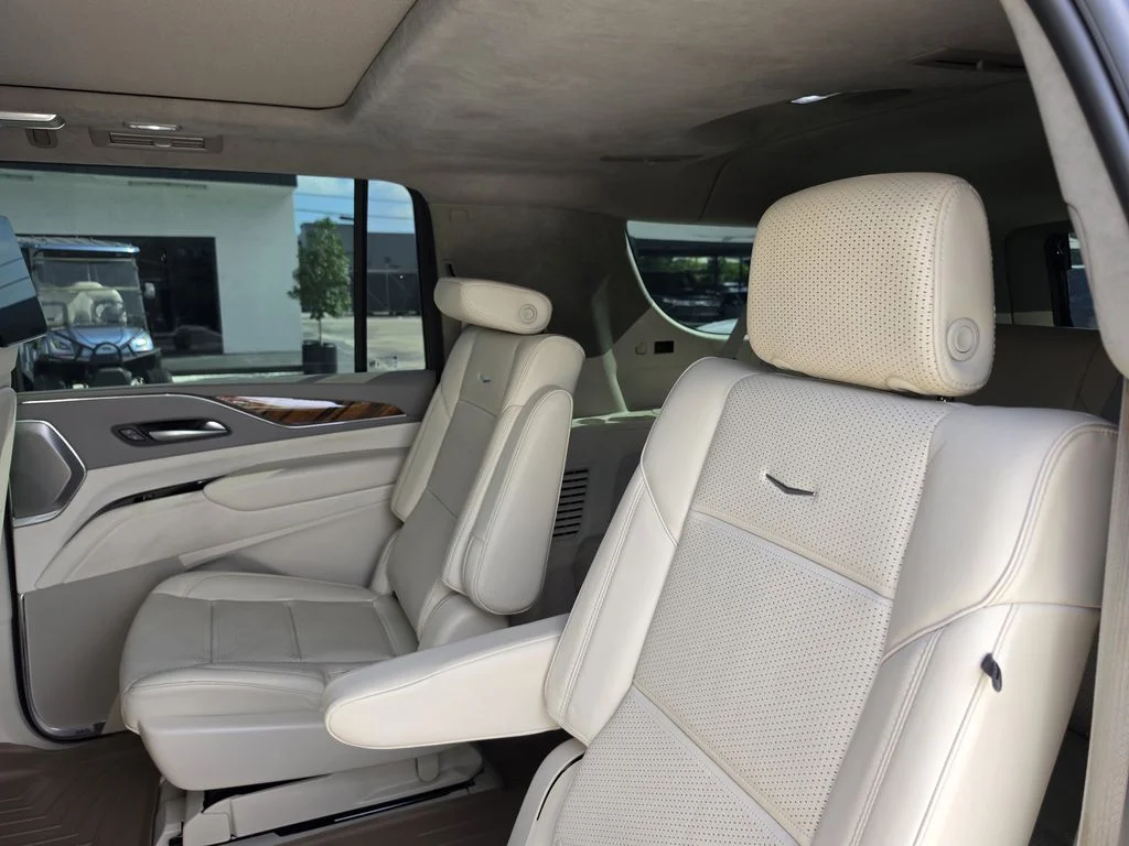 Used 2023 Black Cadillac Sport Platinum image 11